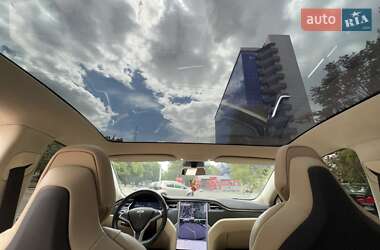 Ліфтбек Tesla Model S 2017 в 