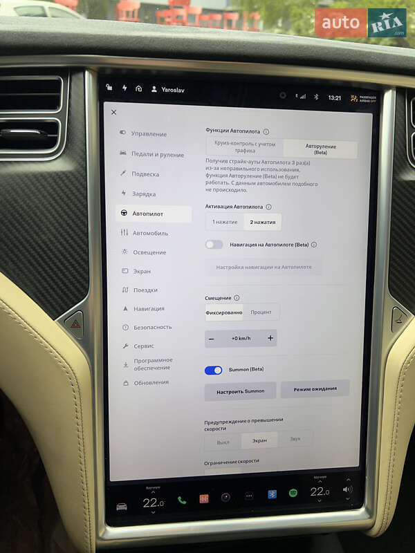 Ліфтбек Tesla Model S 2017 в Дніпрі