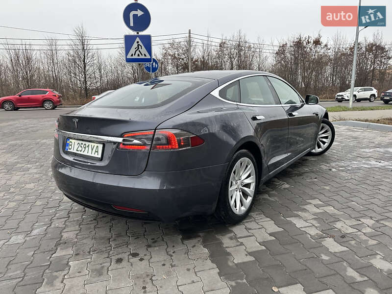 Лифтбек Tesla Model S 2018 в Полтаве