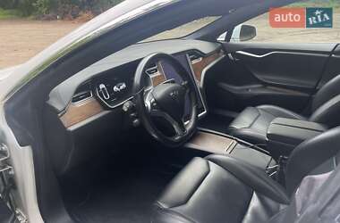 Лифтбек Tesla Model S 2017 в 