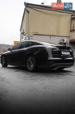 Ліфтбек Tesla Model S 2013 в 