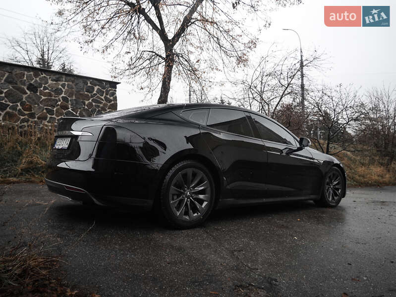 Лифтбек Tesla Model S 2013 в Виннице фото 23 Лифтбек Tesla Model S 2013 в Виннице