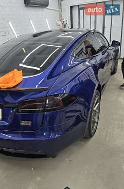 Лифтбек Tesla Model S 2022 в 