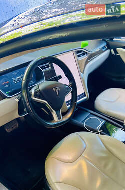 Ліфтбек Tesla Model S 2015 в 
