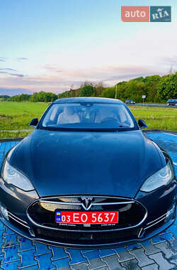 Ліфтбек Tesla Model S 2015 в 