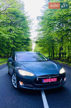 Ліфтбек Tesla Model S 2015 в Луцьку