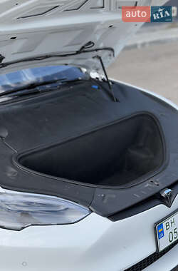 Лифтбек Tesla Model S 2019 в 