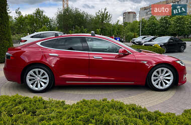 Лифтбек Tesla Model S 2016 в 