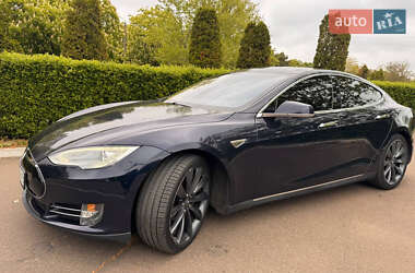 Лифтбек Tesla Model S 2013 в 