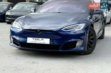Лифтбек Tesla Model S 2019 в 