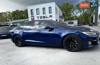 Лифтбек Tesla Model S 2019 в 