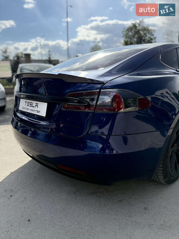 Лифтбек Tesla Model S 2019 в Виннице