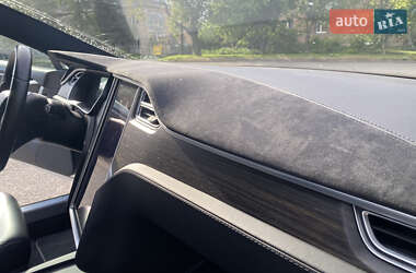 Ліфтбек Tesla Model S 2016 в 
