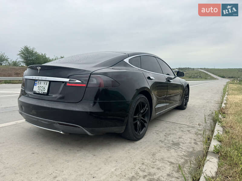 Ліфтбек Tesla Model S 2014 в Миколаєві