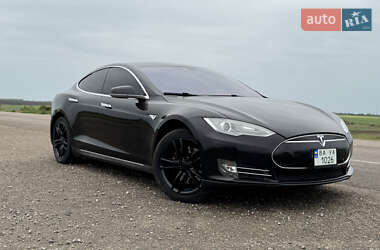 Ліфтбек Tesla Model S 2014 в 