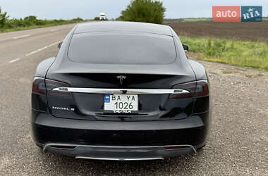 Ліфтбек Tesla Model S 2014 в 
