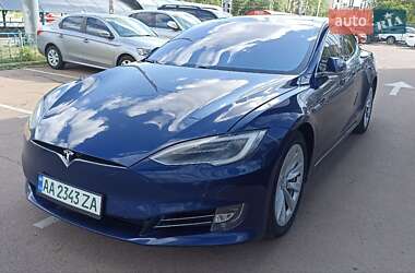 Ліфтбек Tesla Model S 2016 в 