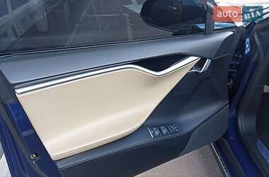 Ліфтбек Tesla Model S 2016 в 