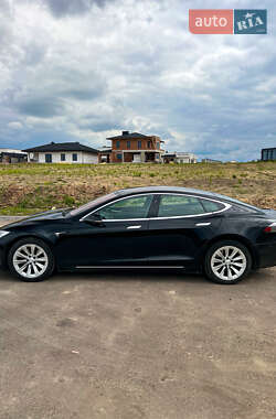 Лифтбек Tesla Model S 2017 в 