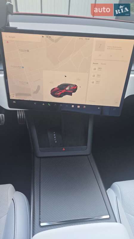 Лифтбек Tesla Model S 2023 в Киеве