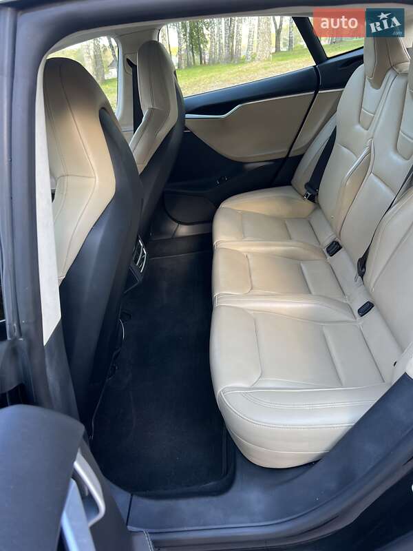 Лифтбек Tesla Model S 2015 в Житомире фото 25 Лифтбек Tesla Model S 2015 в Житомире