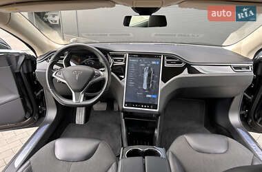 Лифтбек Tesla Model S 2014 в 