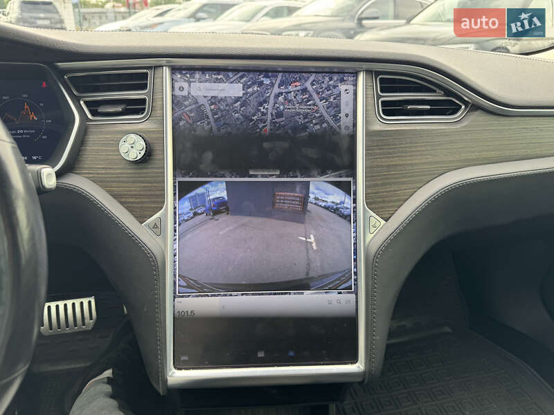 Лифтбек Tesla Model S 2015 в Киеве
