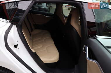 Лифтбек Tesla Model S 2016 в 