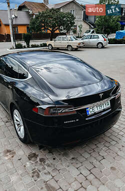 Лифтбек Tesla Model S 2018 в 