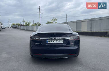 Лифтбек Tesla Model S 2014 в 