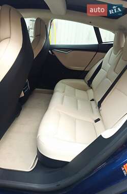 Ліфтбек Tesla Model S 2018 в 