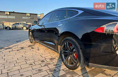 Лифтбек Tesla Model S 2013 в 
