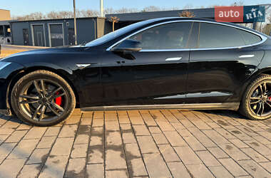 Лифтбек Tesla Model S 2013 в 