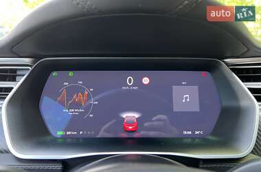 Ліфтбек Tesla Model S 2017 в 