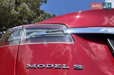 Ліфтбек Tesla Model S 2017 в 