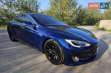 Лифтбек Tesla Model S 2016 в 