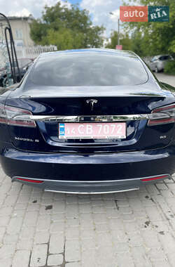 Лифтбек Tesla Model S 2014 в 