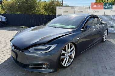 Лифтбек Tesla Model S 2017 в 