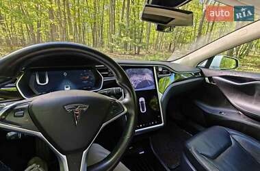Лифтбек Tesla Model S 2015 в 