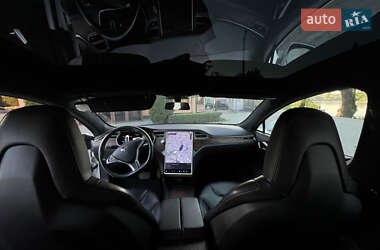 Лифтбек Tesla Model S 2017 в 