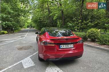 Лифтбек Tesla Model S 2018 в 