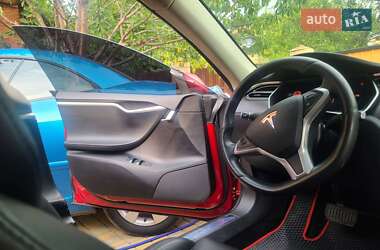 Лифтбек Tesla Model S 2018 в 