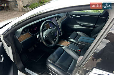 Лифтбек Tesla Model S 2020 в 