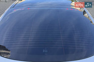 Лифтбек Tesla Model S 2014 в 