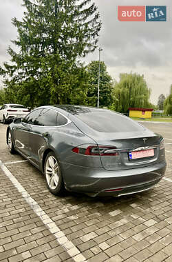 Лифтбек Tesla Model S 2013 в 