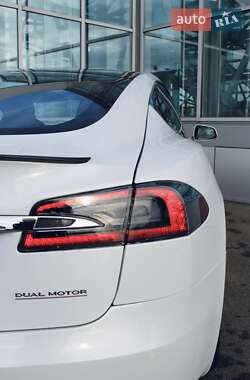 Ліфтбек Tesla Model S 2019 в 