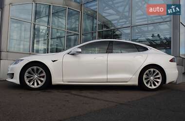 Ліфтбек Tesla Model S 2019 в 