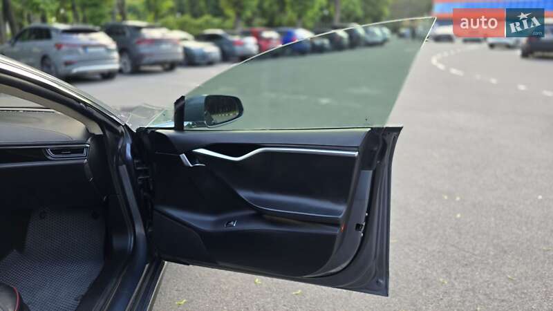 Лифтбек Tesla Model S 2013 в Харькове