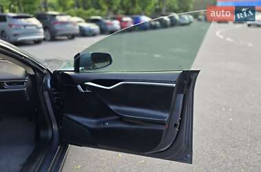 Ліфтбек Tesla Model S 2013 в 