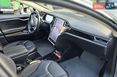 Ліфтбек Tesla Model S 2013 в 
